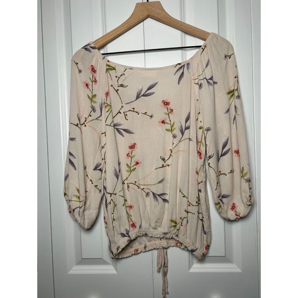 Free Kisses Floral Square Neck Tie Front Blouse Crepe Texture Large